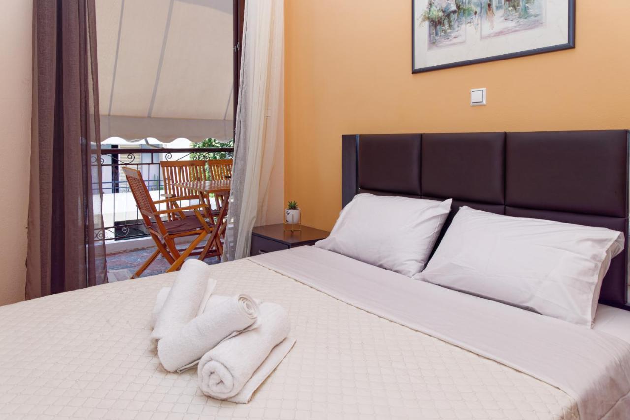 Serenity Apartment كالاماتا المظهر الخارجي الصورة