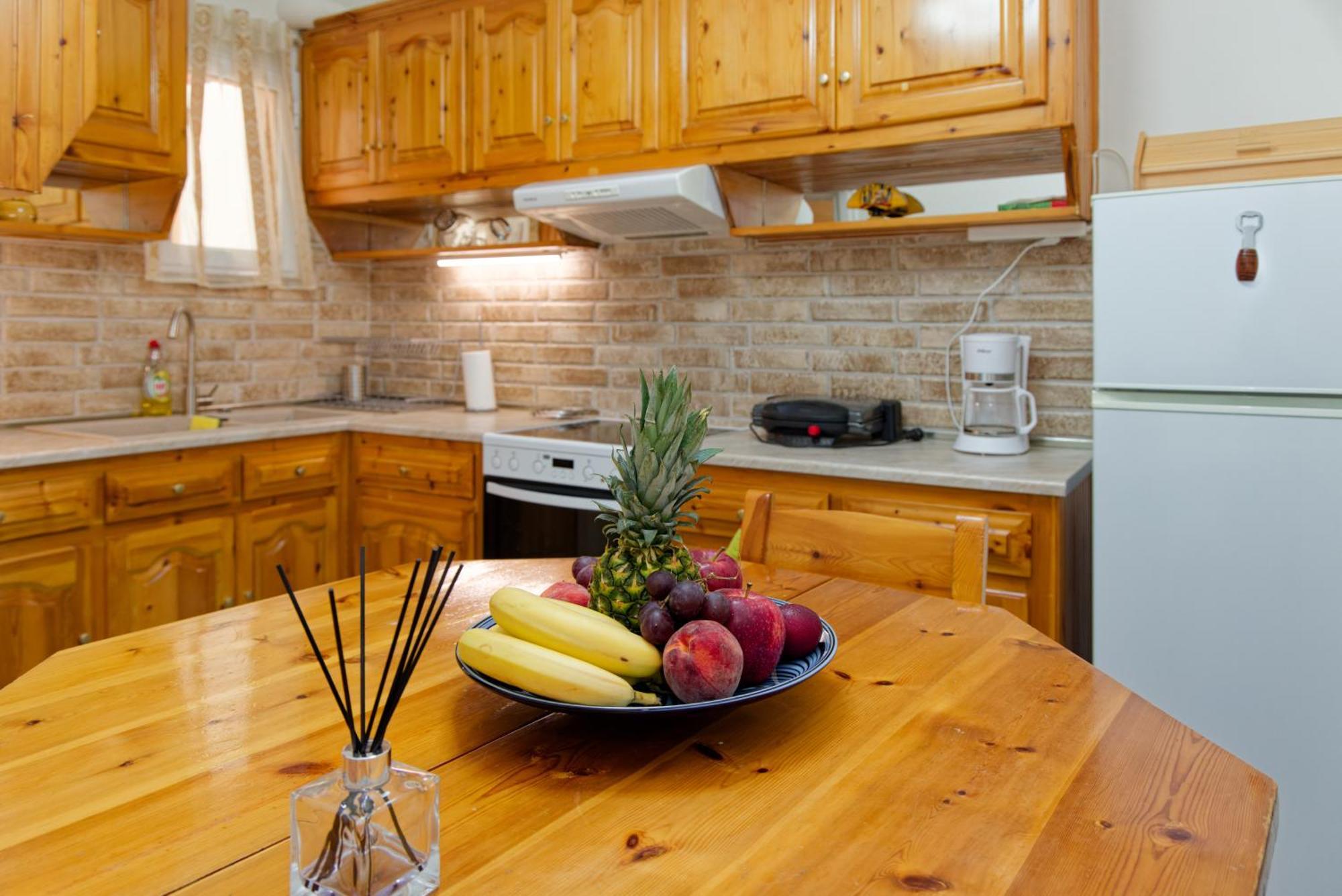 Serenity Apartment كالاماتا المظهر الخارجي الصورة