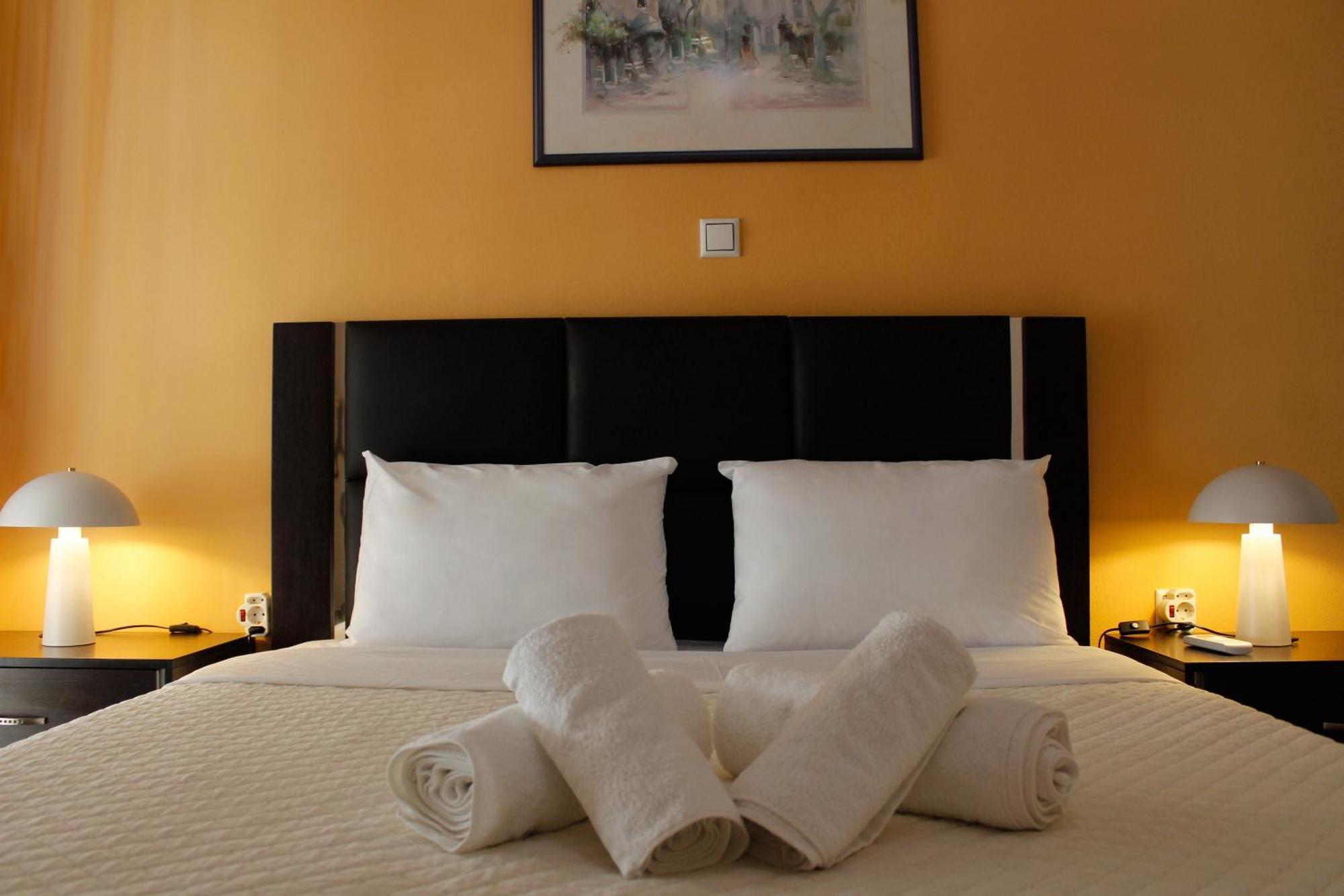 Serenity Apartment كالاماتا المظهر الخارجي الصورة